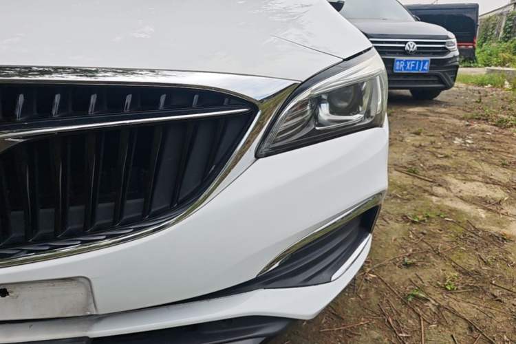 Used Buick Verano 2018 Sedan 15S Automatic Leading Model Left Front Headlight