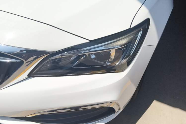 Used Buick Verano 2018 Sedan 15S Automatic Entry Model Left Front Headlight