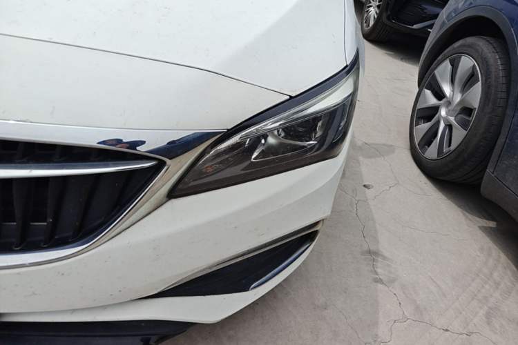 Used Buick Verano 2018 Sedan 15S Automatic Entry Model Left Front Headlight
