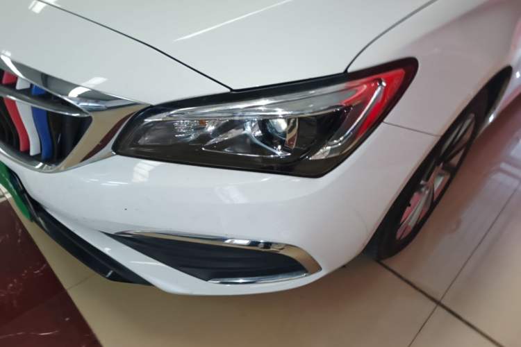 Used Buick Verano 2018 Sedan 15S Automatic Entry Model Left Front Headlight