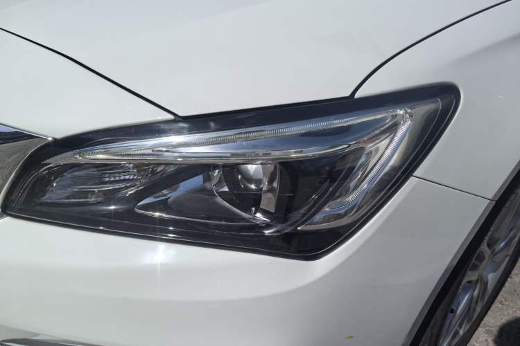 Used Buick Verano 2018 Sedan 20T Dual-Clutch Leading Model Left Front Headlight