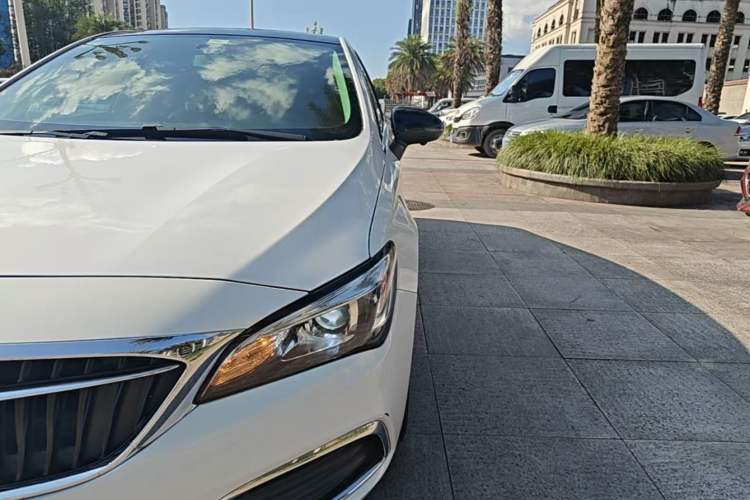 Used Buick Verano 2018 Sedan 15S Automatic Leading Model Left Front Headlight