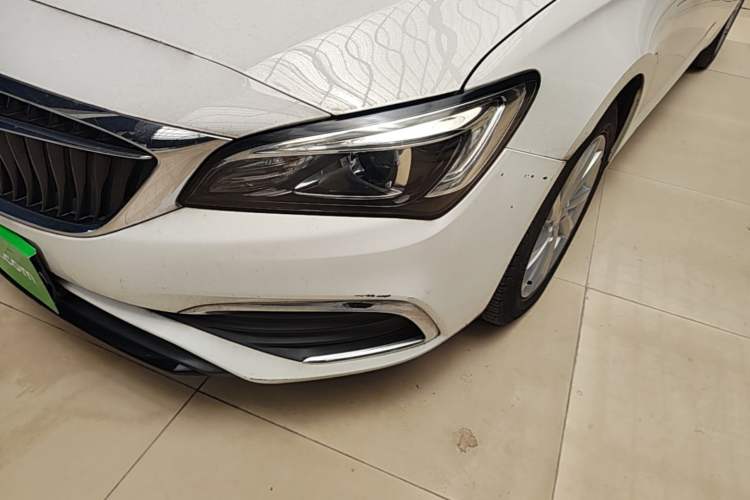 Used Buick Verano 2018 Sedan 15S Automatic Entry Model Left Front Headlight