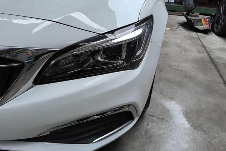 Used Buick Verano 2018 Sedan 15S Automatic Leading Model Left Front Headlight
