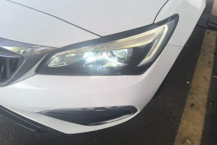 Used Buick Verano 2018 Sedan 15S Automatic Entry Model Left Front Headlight