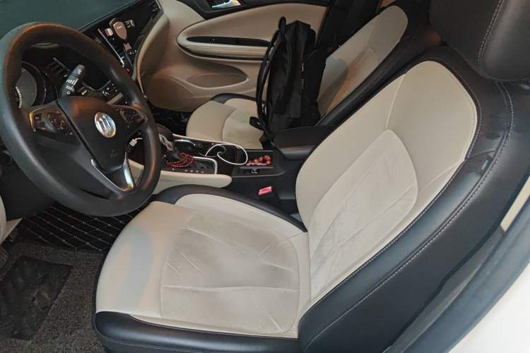 Used Buick Verano 2018 Sedan 15S Automatic Leading Model Left Front Seat