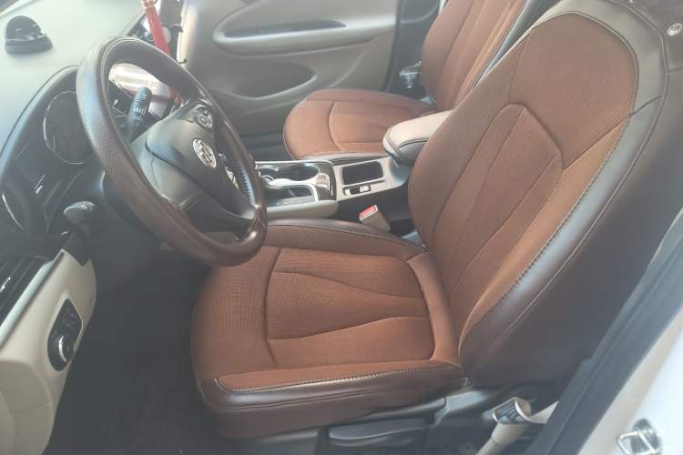 Used Buick Verano 2018 Sedan 15S Automatic Entry Model Left Front Seat