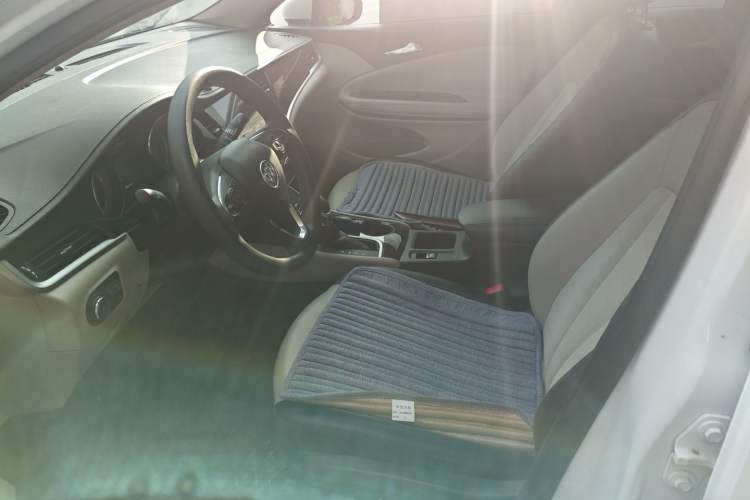 Used Buick Verano 2018 Sedan 15S Automatic Leading Model Left Front Seat