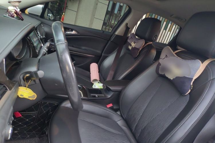 Used Buick Verano 2018 Sedan 20T Dual-Clutch Leading Model Left Front Seat