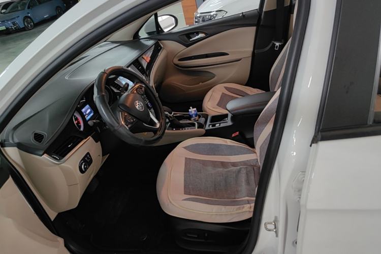 Used Buick Verano 2018 Sedan 15S Automatic Leading Model Left Front Seat