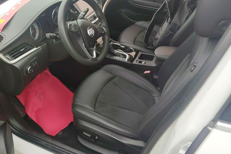 Used Buick Verano 2018 Sedan 20T Dual-Clutch Elite Model Left Front Seat