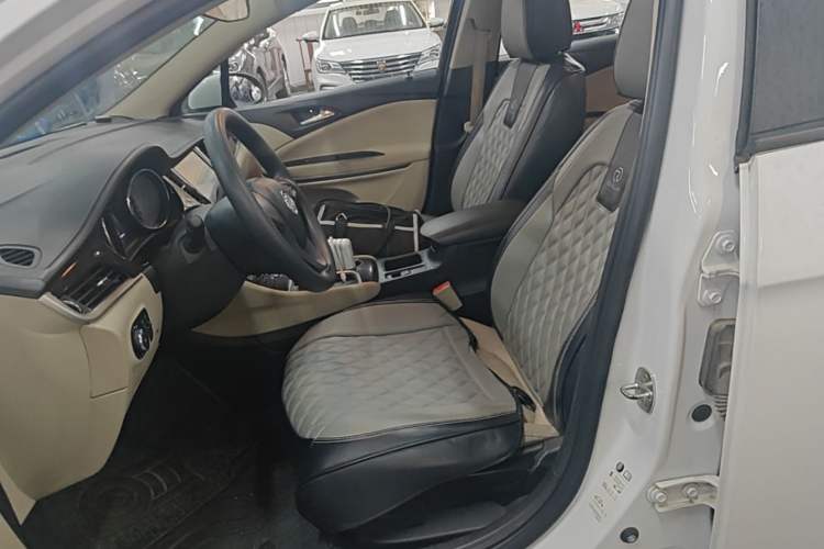 Used Buick Verano 2018 Sedan 15S Automatic Entry Model Left Front Seat