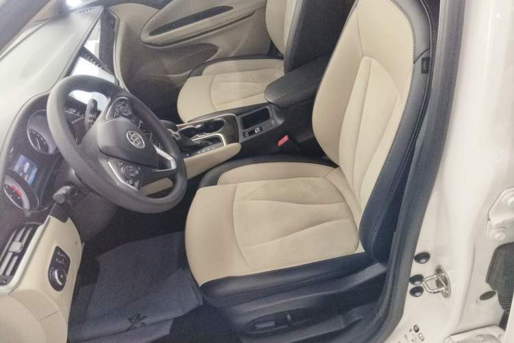 Used Buick Verano 2018 Sedan 15S Automatic Leading Model Left Front Seat
