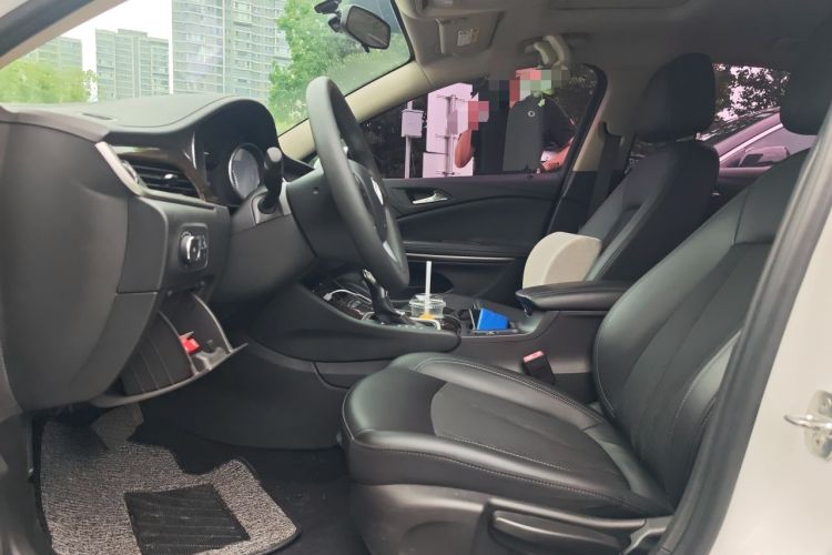 Used Buick Verano 2018 Sedan 20T Dual-Clutch Leading Model Left Front Seat