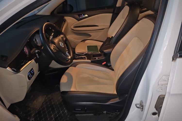 Used Buick Verano 2018 Sedan 15S Automatic Leading Model Left Front Seat