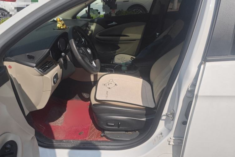 Used Buick Verano 2018 Sedan 15S Automatic Leading Model Left Front Seat