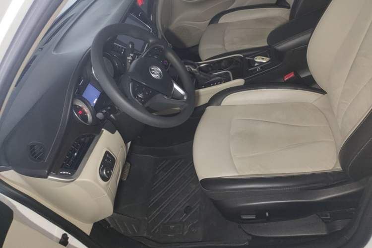 Used Buick Verano 2018 Sedan 15S Automatic Leading Model Left Front Seat