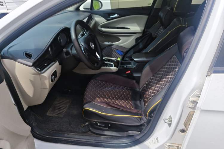 Used Buick Verano 2018 Sedan 15S Automatic Leading Model Left Front Seat