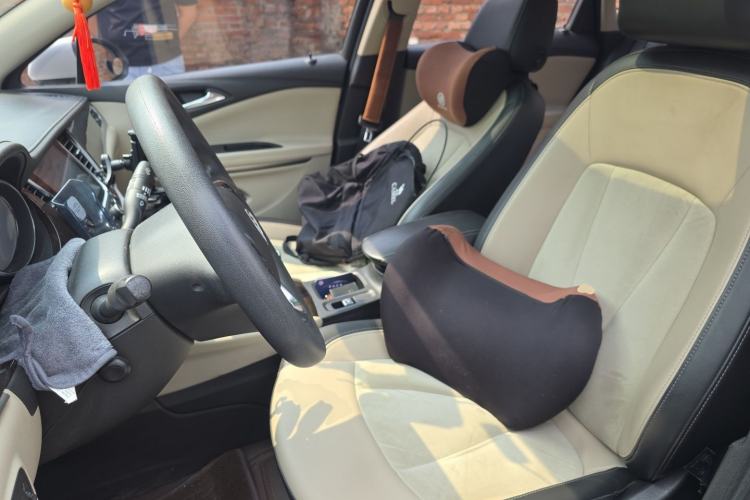 Used Buick Verano 2018 Sedan 15S Automatic Leading Model Left Front Seat