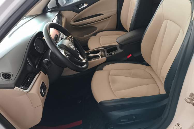 Used Buick Verano 2018 Sedan 15S Automatic Leading Model Left Front Seat