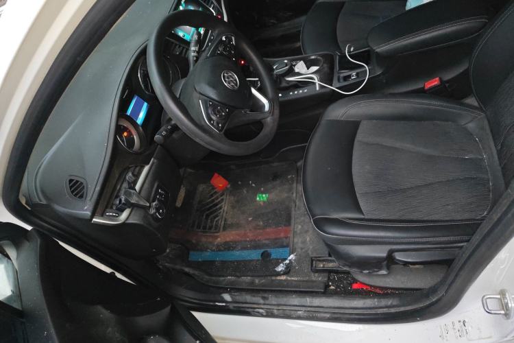 Used Buick Verano 2018 Sedan 20T Dual-Clutch Leading Model Left Front Seat