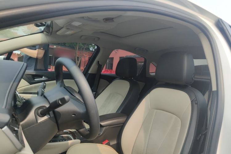 Used Buick Verano 2018 Sedan 15S Automatic Leading Model Left Front Seat