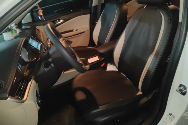 Used Buick Verano 2018 Sedan 15S Automatic Leading Model Left Front Seat