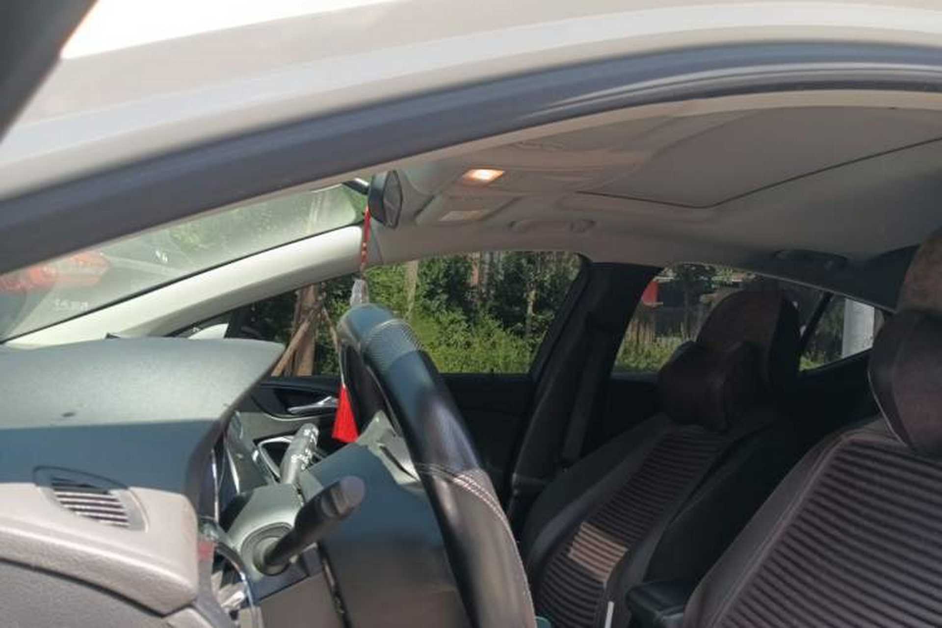 Used Buick Verano 2018 Hatchback 15S Automatic Ambition Model Left Front Seat
