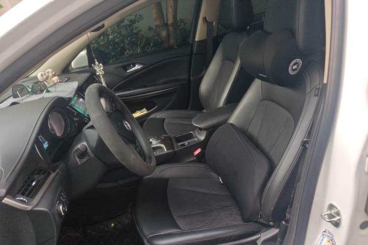 Used Buick Verano 2018 Sedan 20T Dual-Clutch Leading Model Left Front Seat