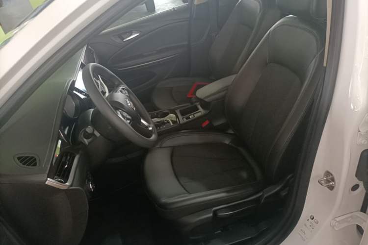 Used Buick Verano 2018 Sedan 15S Automatic Leading Model Left Front Seat