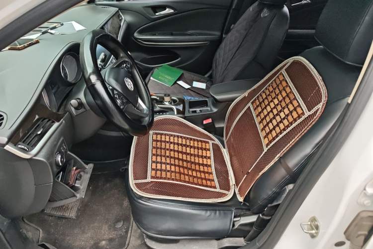 Used Buick Verano 2018 Sedan 20T Dual-Clutch Leading Model Left Front Seat