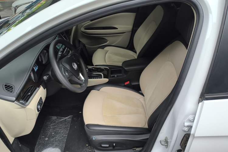 Used Buick Verano 2018 Sedan 15S Automatic Leading Model Left Front Seat