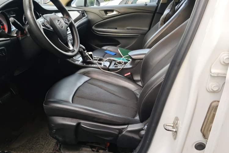 Used Buick Verano 2018 Sedan 20T Dual-Clutch Leading Model Left Front Seat