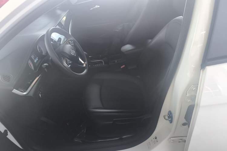 Used Buick Verano 2018 Sedan 15S Automatic Entry Model Left Front Seat