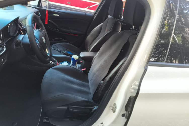 Used Buick Verano 2018 Hatchback GS 20T Dual-Clutch Leading Model Left Front Seat