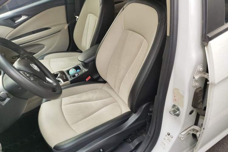 Used Buick Verano 2018 Sedan 15S Automatic Leading Model Left Front Seat