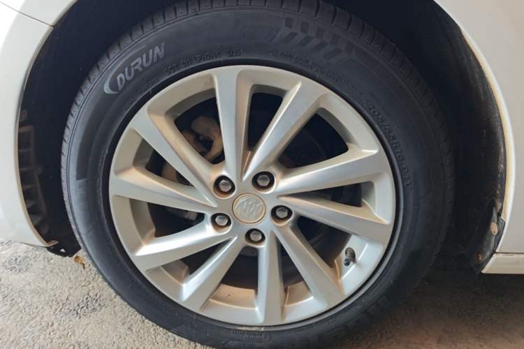 Used Buick Verano 2018 Sedan 15S Automatic Entry Model Left Front Wheel Hub
