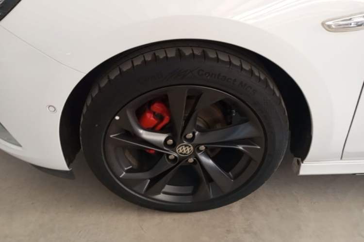 Used Buick Verano 2018 Hatchback GS 20T Dual-Clutch Luxury Model Left Front Wheel Hub
