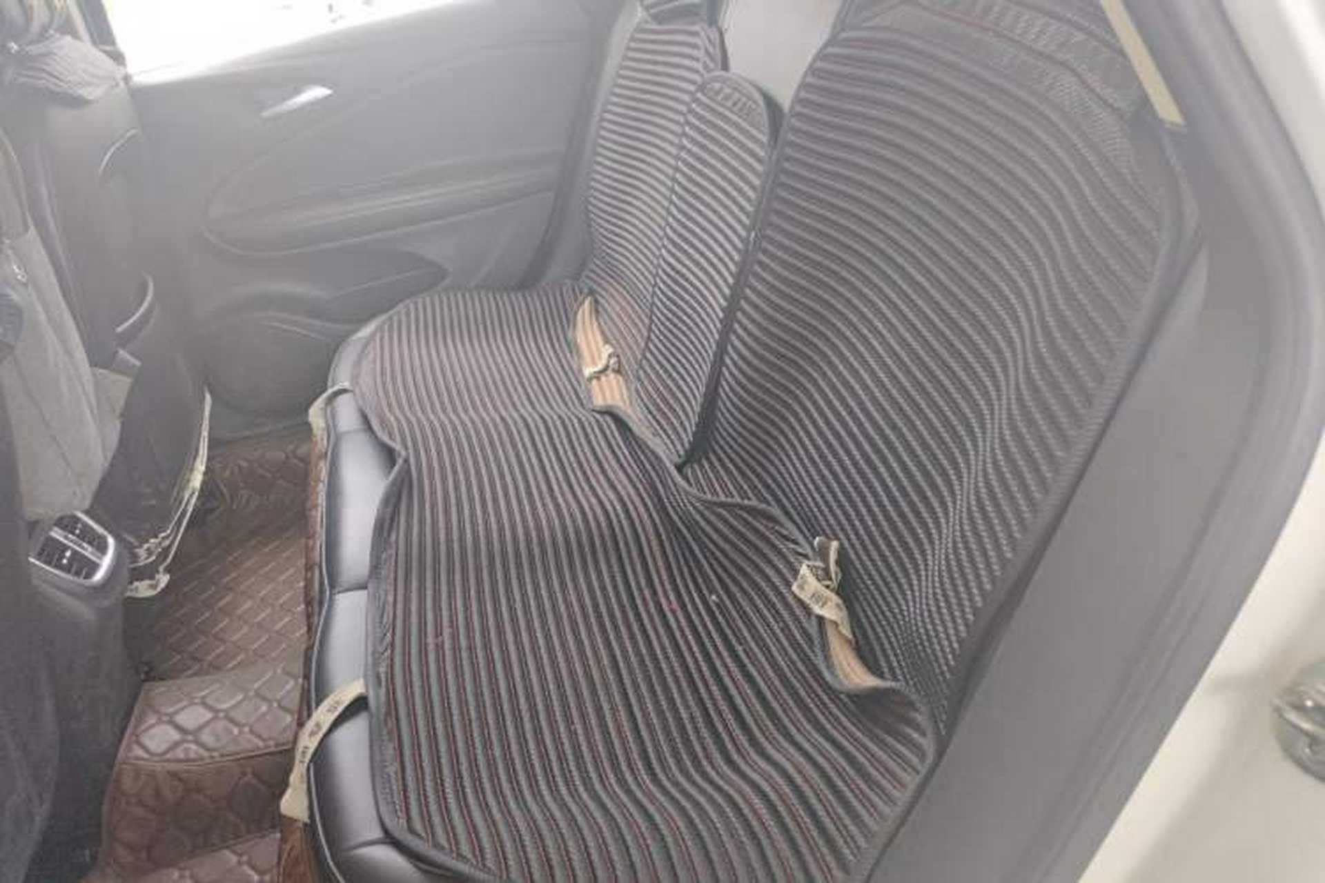 Used Buick Verano 2018 Sedan 20T Dual-Clutch Leading Model Left Rear Seat
