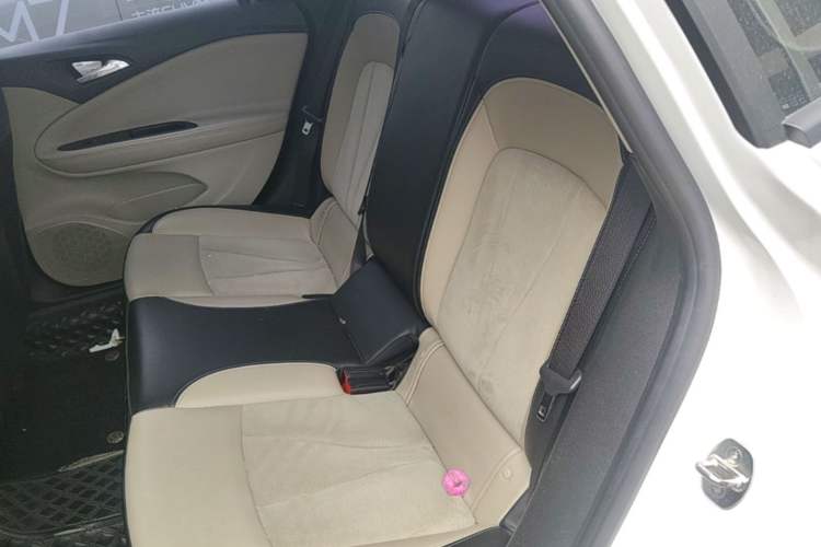 Used Buick Verano 2018 Sedan 15S Automatic Leading Model Left Rear Seat