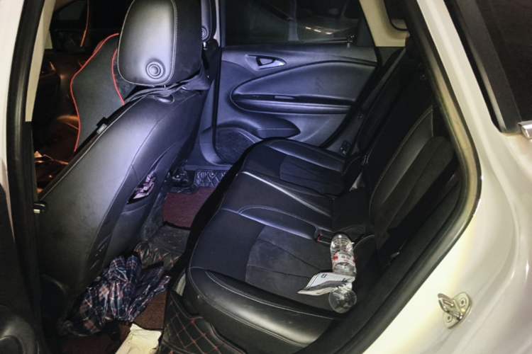 Used Buick Verano 2018 Sedan 20T Dual-Clutch Elite Model Left Rear Seat