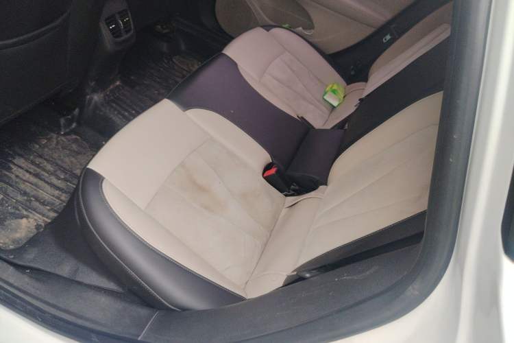 Used Buick Verano 2018 Sedan 15S Automatic Leading Model Left Rear Seat