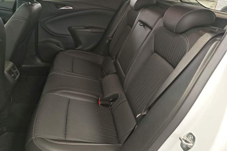 Used Buick Verano 2018 Hatchback 15S Automatic Leading Model Left Rear Seat