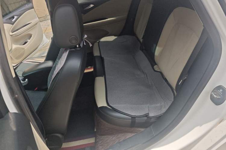Used Buick Verano 2018 Sedan 15S Automatic Leading Model Left Rear Seat