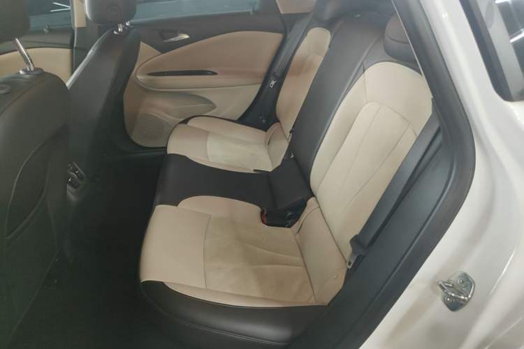Used Buick Verano 2018 Sedan 15S Automatic Leading Model Left Rear Seat