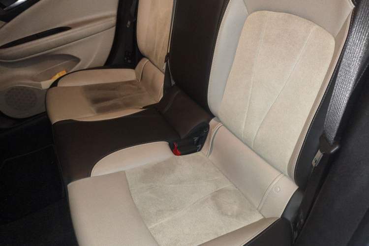 Used Buick Verano 2018 Sedan 15S Automatic Leading Model Left Rear Seat