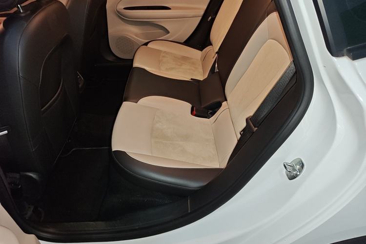 Used Buick Verano 2018 Sedan 15S Automatic Leading Model Left Rear Seat
