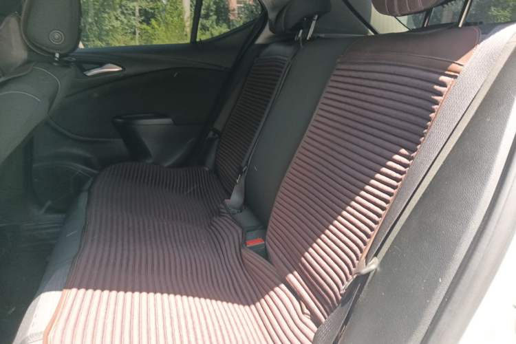 Used Buick Verano 2018 Hatchback 15S Automatic Ambition Model Left Rear Seat