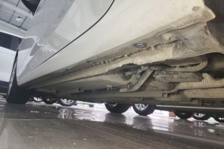 Used Buick Verano 2018 Hatchback 15S Automatic Leading Model Left Side Sill