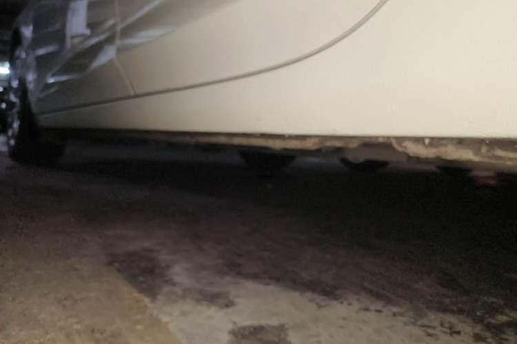 Used Buick Verano 2018 Sedan 20T Dual-Clutch Luxury Model Left Side Sill